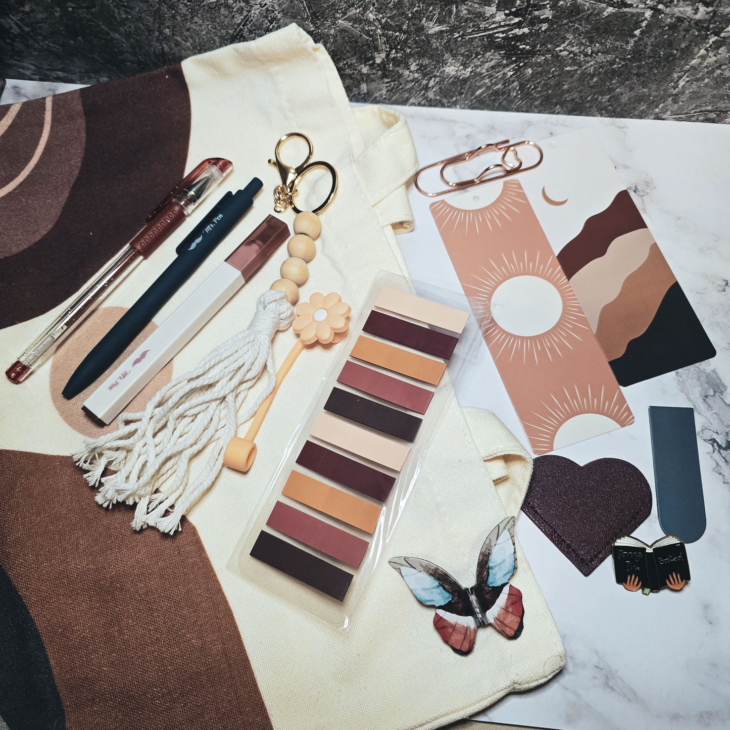 Bookish Gift Bundle + Canvas Tote