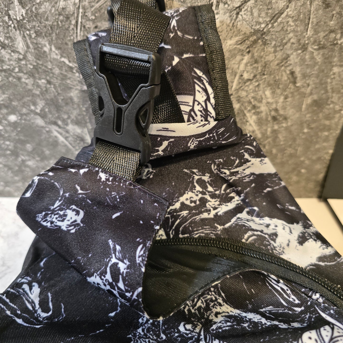 Large Skull Cross Body Bag